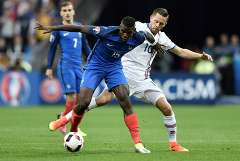 HLV Didier Deschamps thận trọng trước trận gặp ĐT Đức