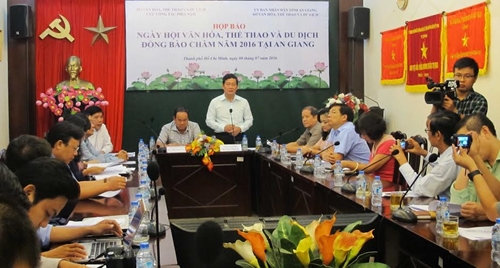 11 tỉnh, thành phố tham gia Ngày hội văn hóa thể thao và du lịch đồng bào Chăm tại An Giang
