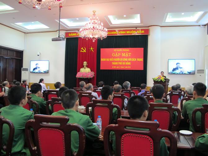 Bộ Quốc phòng gặp mặt đoàn đại biểu người có công thành phố Đà Nẵng
