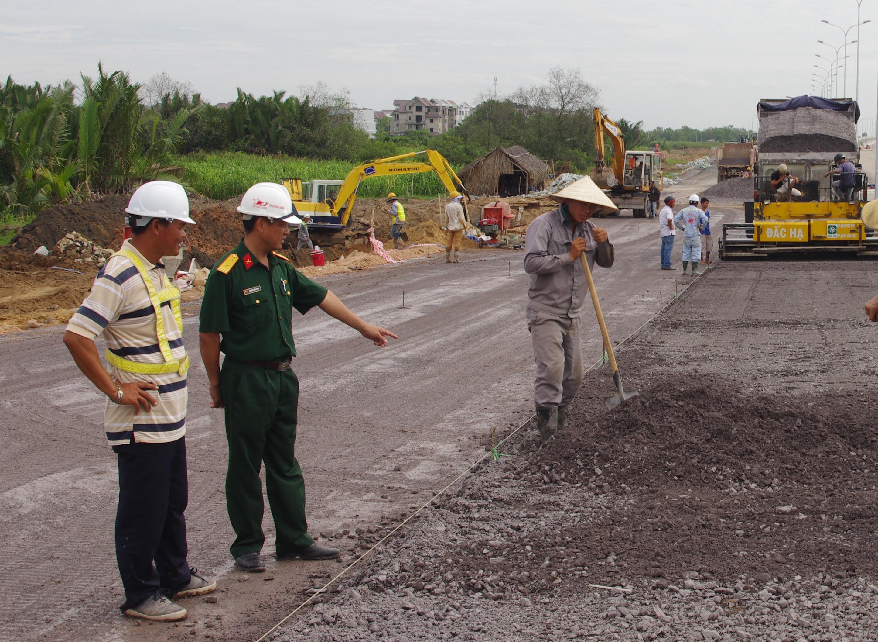 “Mở đường thắng lợi” trên chiến trường và thương trường