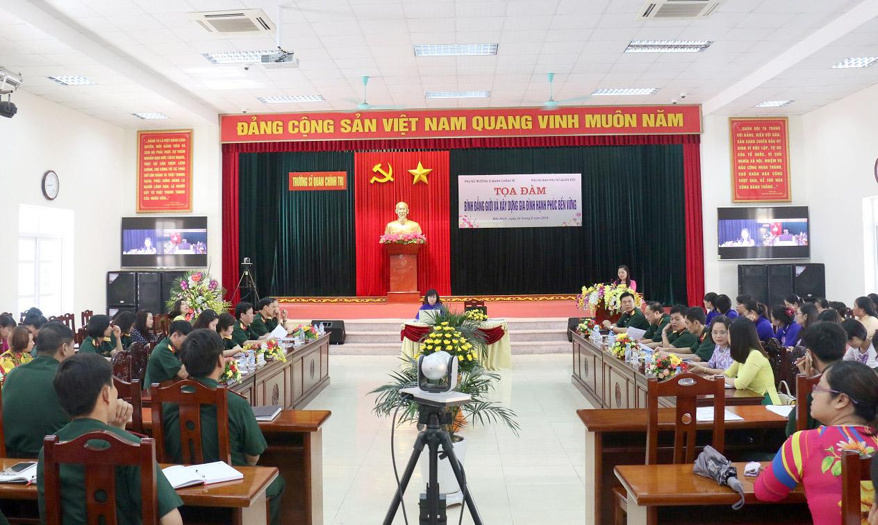 Cùng phấn đấu, sẻ chia...