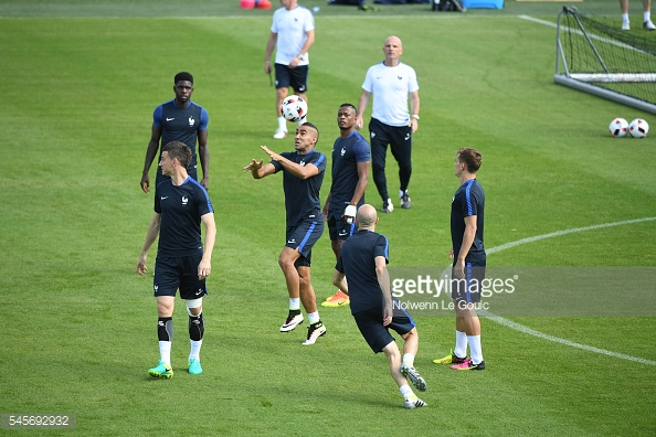 Chung kết Euro 2016:  Pháp hay Bồ Đào Nha sẽ xưng vương?