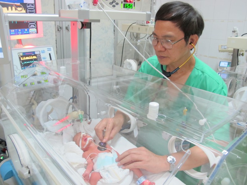 Nghị lực của người mẹ ung thư phổi vẫn quyết tâm sinh con