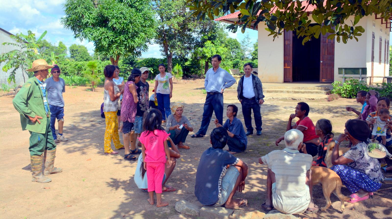 Người thổi tù và thôn Tây Hồ
