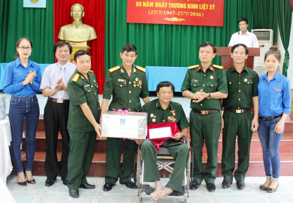 Những người “tìm lửa” tri ân