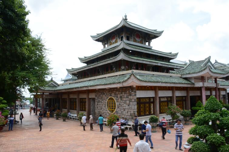 Môi trường du lịch Núi Sam dần được cải thiện
