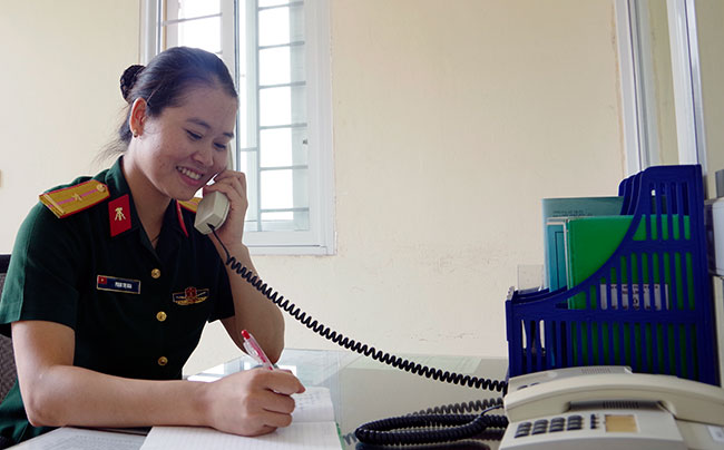 “Hoa hồng” và cánh sóng
