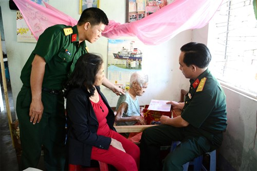 TRI ÂN SAO CHO ĐÚNG NGHĨA