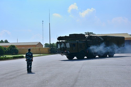 Học viên lớp tập huấn báo chí toàn quân khóa 10 thăm Trung đoàn 64
