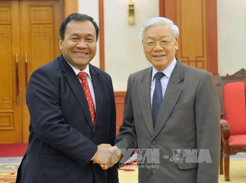 Tổng Bí thư Nguyễn Phú Trọng tiếp Đại sứ Cam-pu-chia
