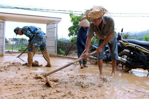 Dông lốc, sạt lở đất gây thiệt hại tại một số tỉnh miền núi phía Bắc   
