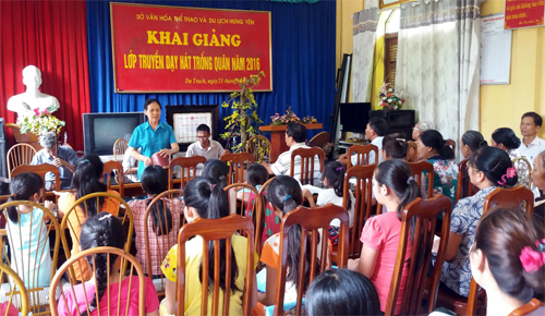 Nghệ nhân nặng lòng với điệu hát trống quân
