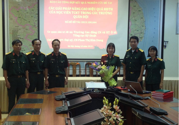 Niềm đam mê cống hiến của Thiếu tá Phan Thị Kim Dung
