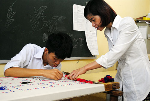 Lòng nhân ái dưới mái trường Hoa Sữa
