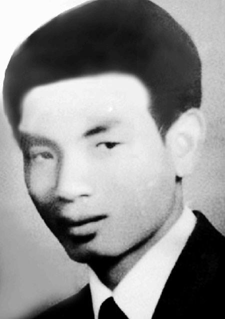 Tìm người thân và đồng đội