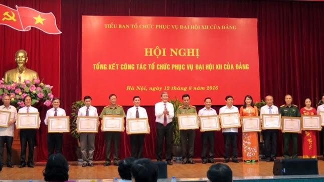 Tổng kết công tác tổ chức phục vụ Đại hội XII của Đảng 
