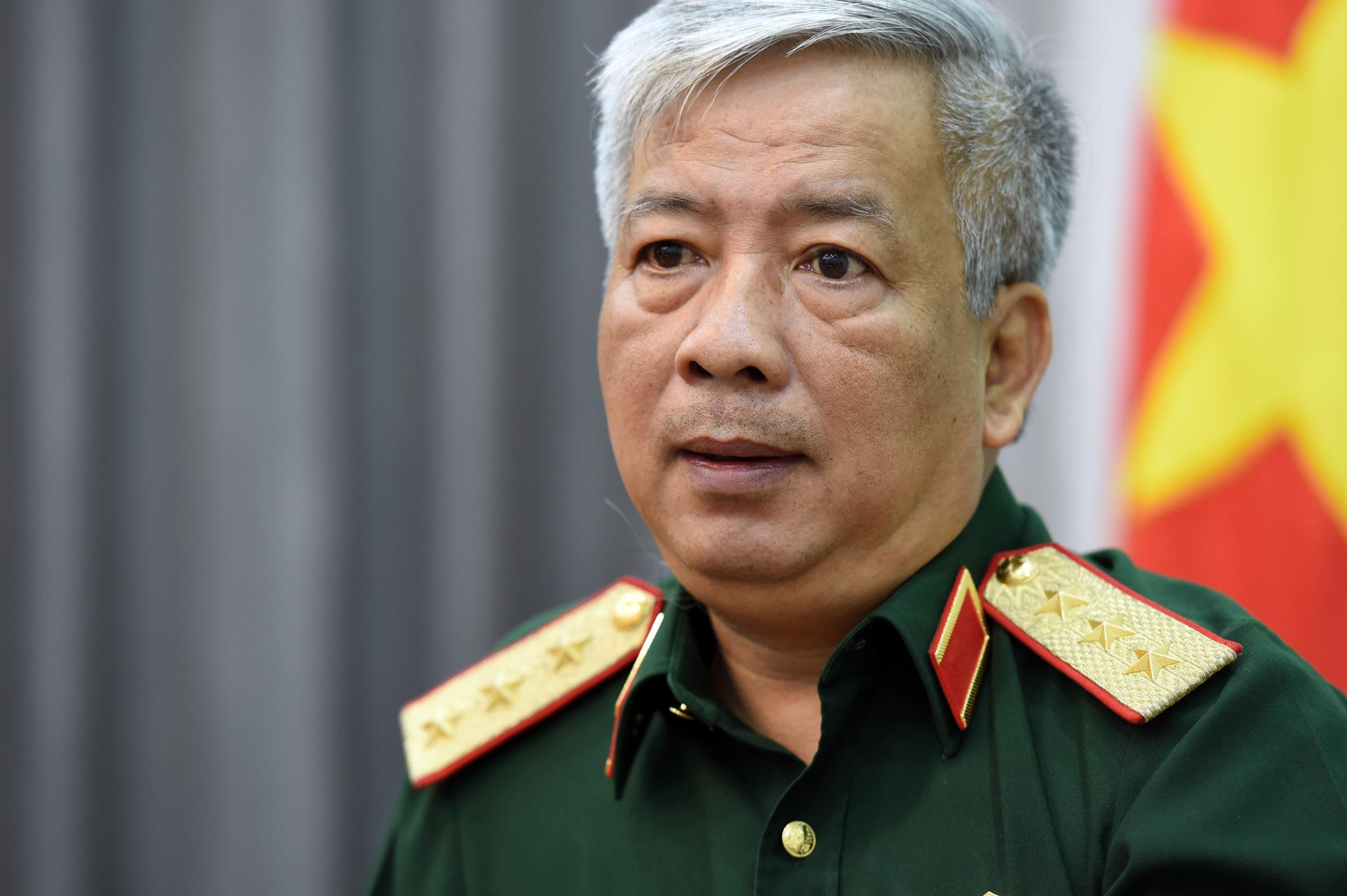 Hài hòa giữa hợp tác và đấu tranh, bảo vệ vững chắc lợi ích quốc gia, dân tộc