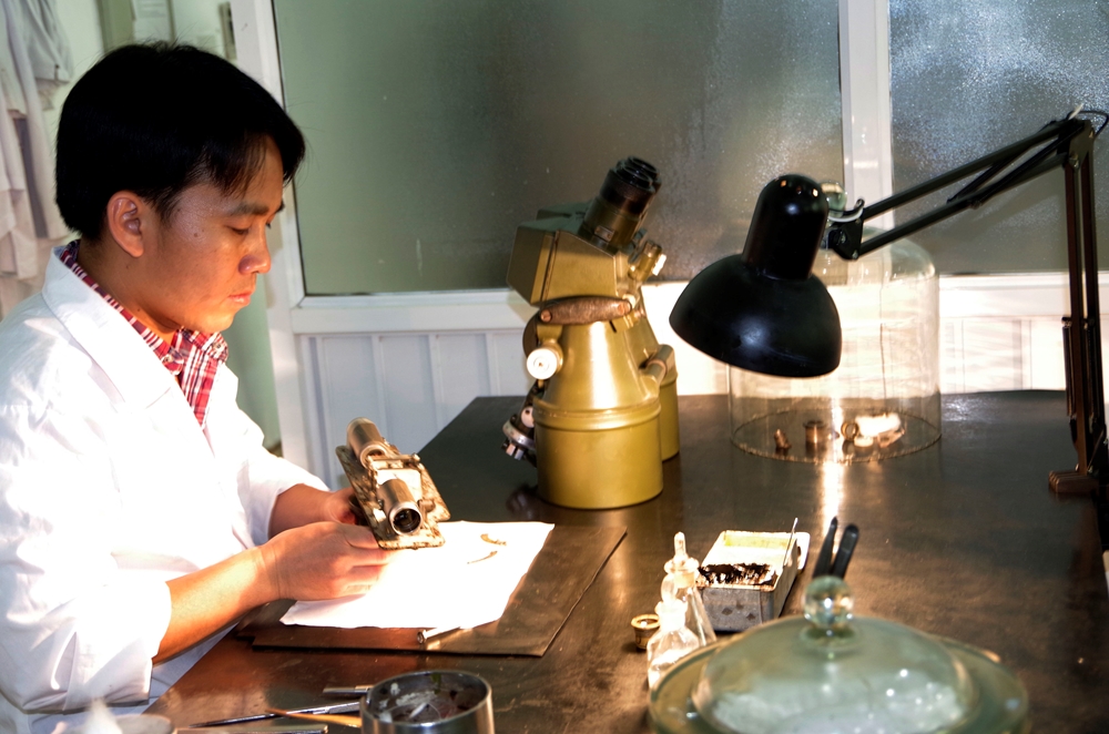 Đó là công việc cần sự tập trung cao độ, chính xác.