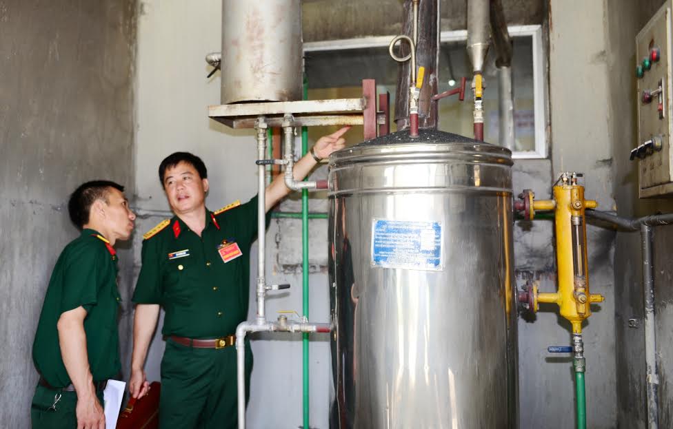 Kiểm tra hệ thống bếp nồi hơi.