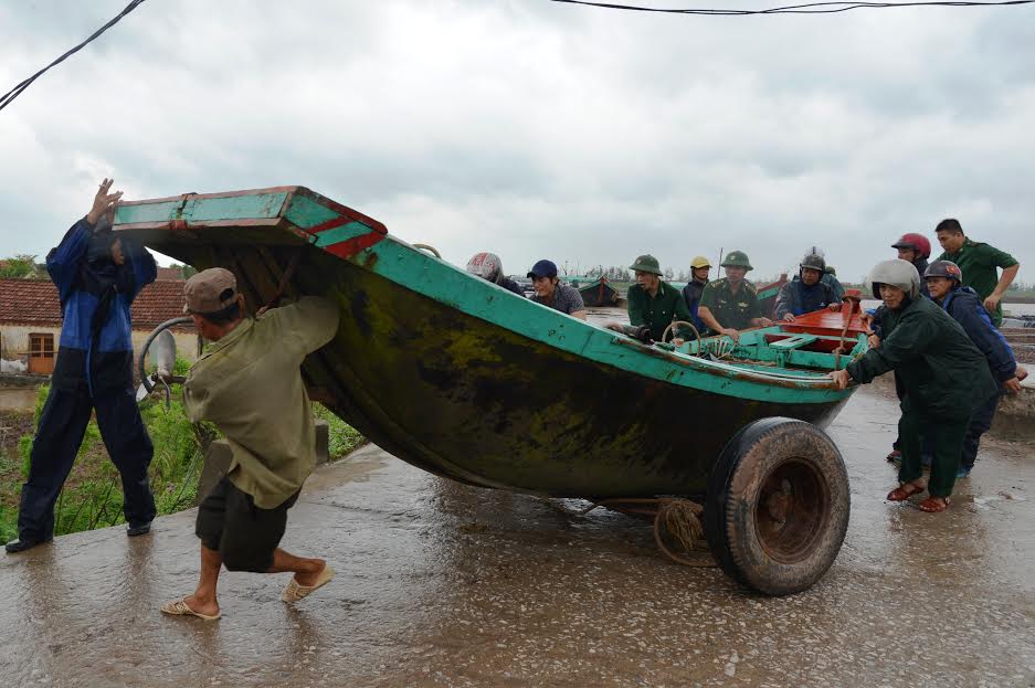 Nam Định: Các xã ven biển đã hoàn thành việc sơ tán nhân dân khỏi vùng nguy hiểm