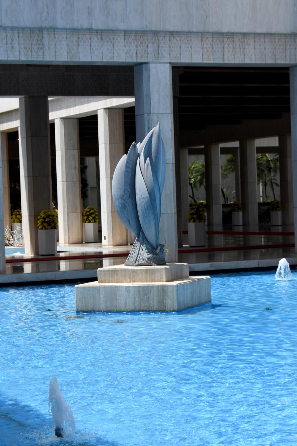 Đất nước vàng son