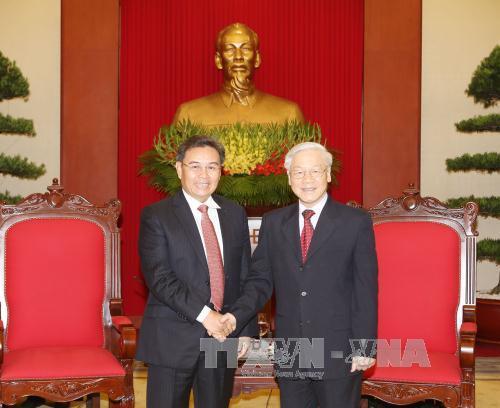 Đoàn đại biểu cấp cao Ủy ban Trung ương Mặt trận Lào Xây dựng đất nước thăm Việt Nam