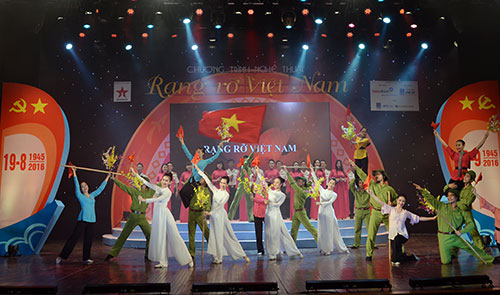 Nhân lên tinh thần dân tộc qua Chương trình nghệ thuật “Rạng rỡ Việt Nam”