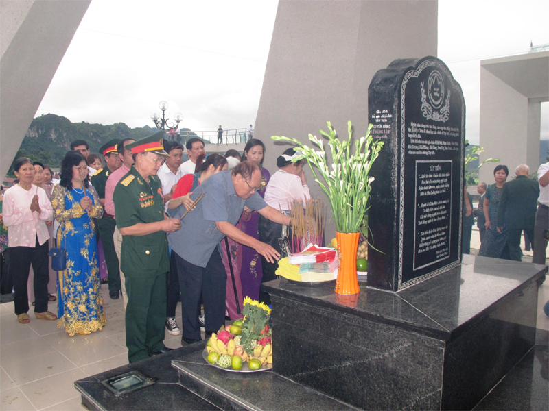 Những người giữ lửa truyền thống
