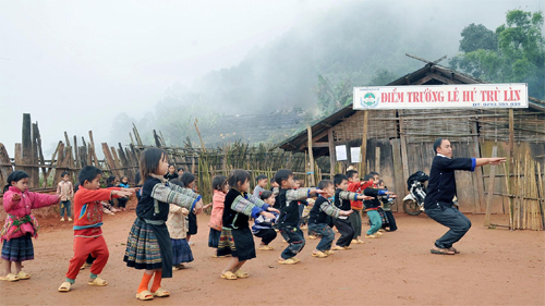 Những lớp học “trong mây”
