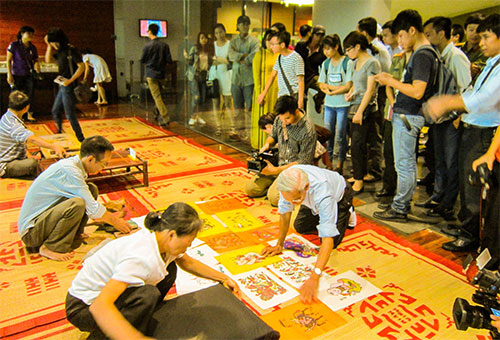 Nối dài sức sống cho dòng tranh dân gian
