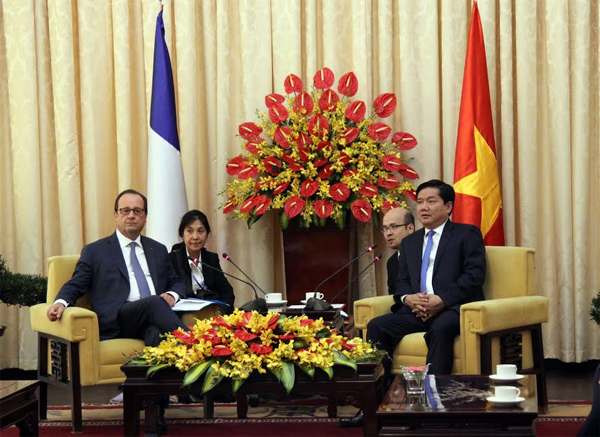  Tổng thống Pháp Francois Hollande thăm TP Hồ Chí Minh
