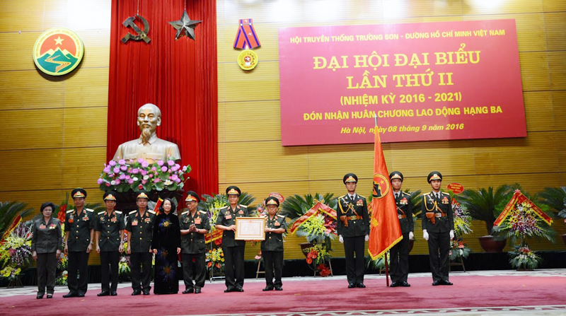 “Lửa Trường Sơn” sáng mãi