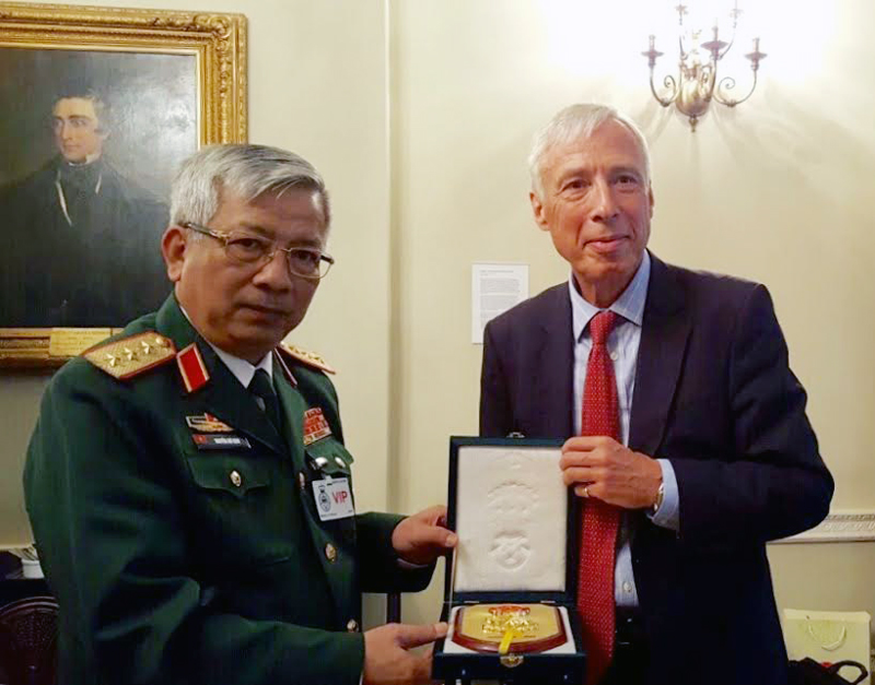 Đẩy mạnh quan hệ hợp tác quốc phòng Việt – Anh, xứng tầm quan hệ Đối tác chiến lược