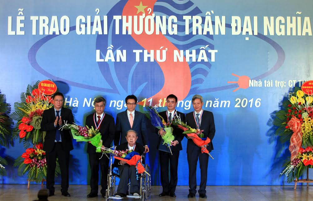 Giải thưởng Trần Đại Nghĩa lần thứ nhất được trao cho 2 công trình khoa học