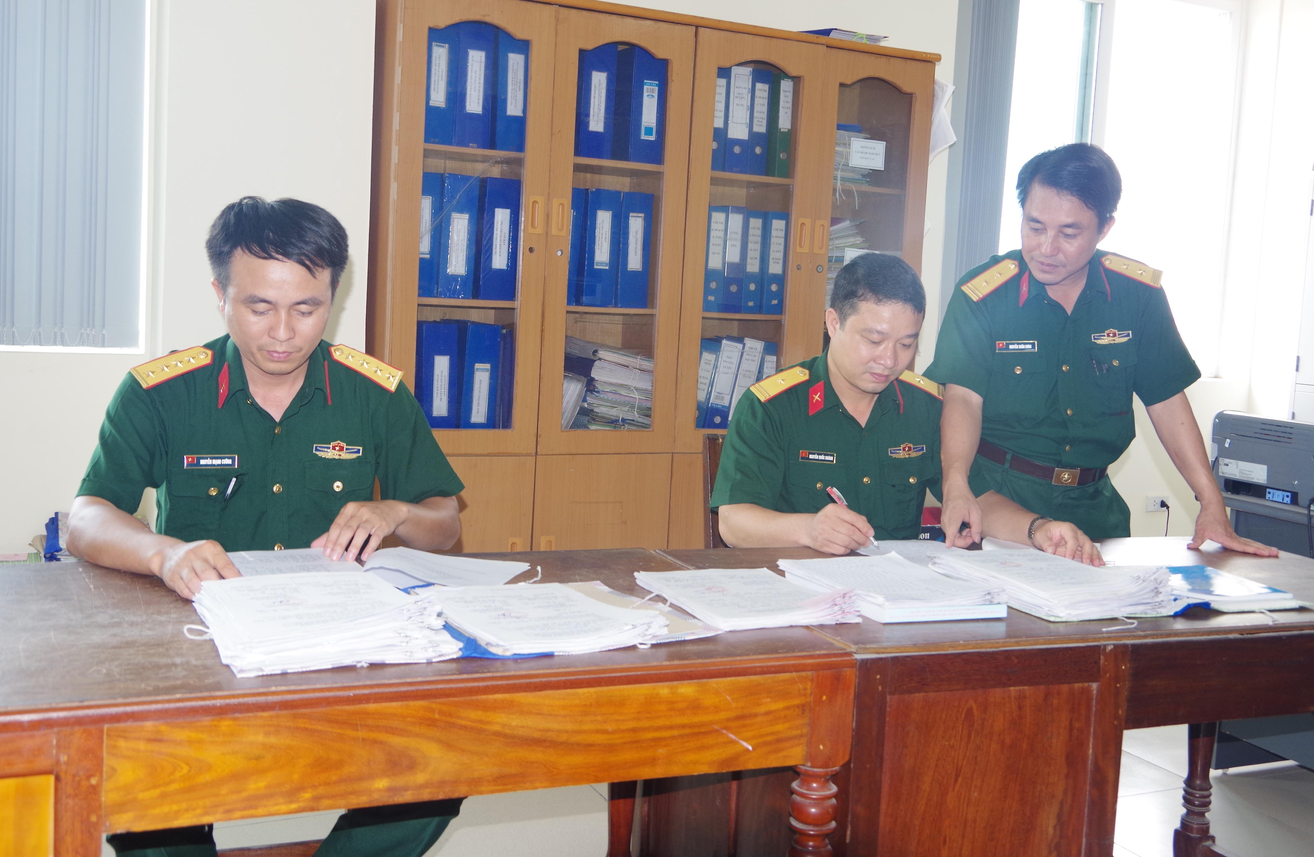 Đẩy nhanh việc thẩm định, xét duyệt hồ sơ dân công hỏa tuyến