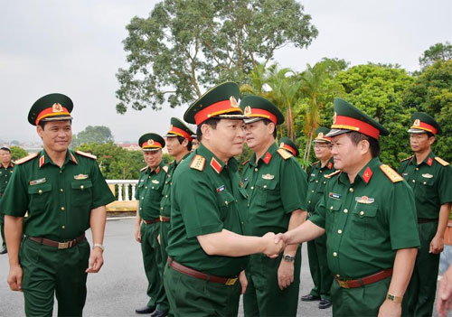 Đại tướng Ngô Xuân Lịch làm việc với Bộ tư lệnh Quân khu 3