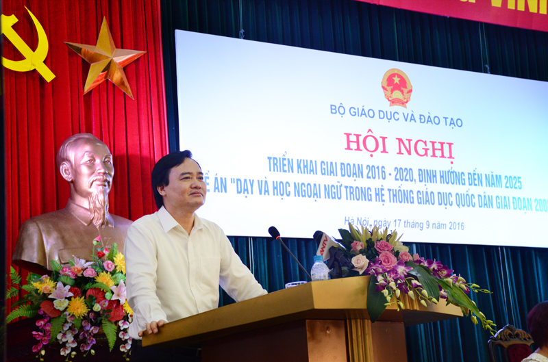 “Dạy ngoại ngữ mà chưa chuẩn thì không dạy còn hơn”