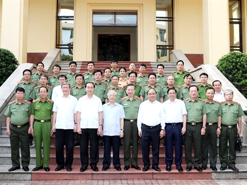 Tổng Bí thư Nguyễn Phú Trọng: Xây dựng lực lượng Công an nhân dân cách mạng, chính quy, tinh nhuệ, trong sạch, vững mạnh 
