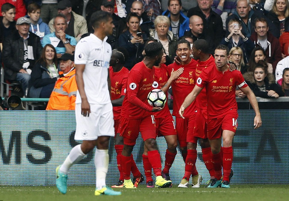 Liverpool giành 3 điểm trên sân của Swansea