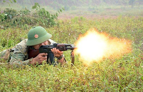 Bộ đội Binh đoàn 15 thực hành diễn tập thực binh