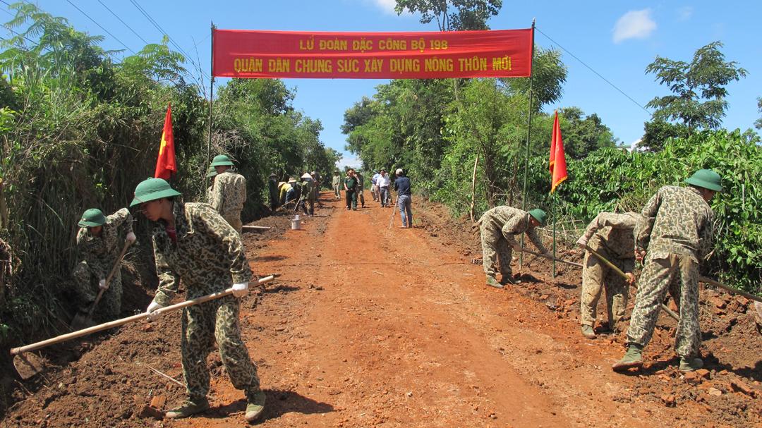 Dân vận khéo, gắn bó nghĩa tình với đồng bào