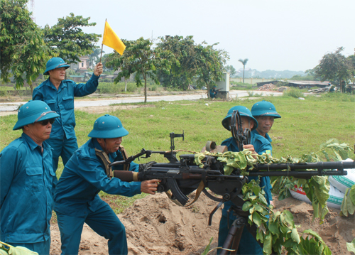 Đông Anh tiến bộ vững chắc về quốc phòng, quân sự địa phương
