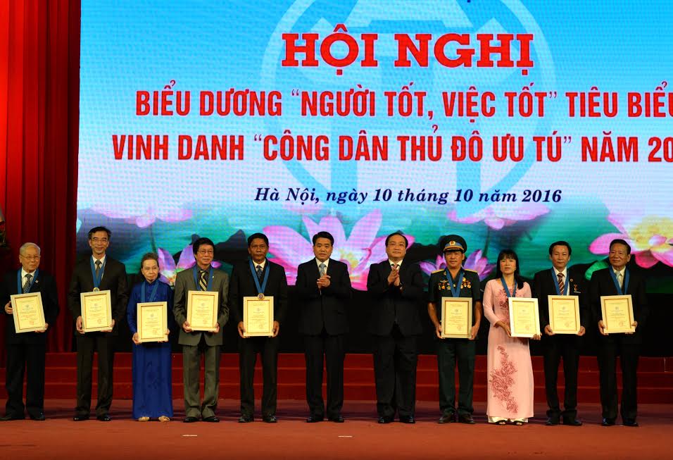 Hà Nội biểu dương 