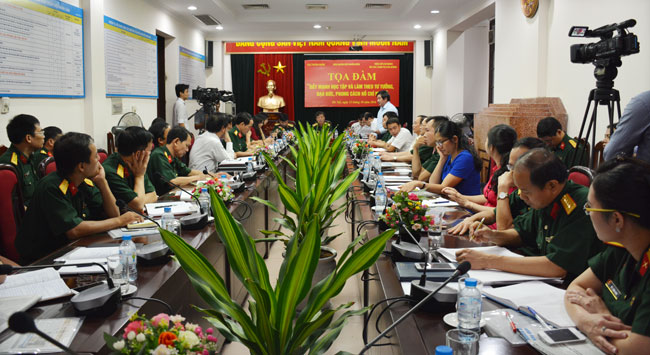 Đưa việc học tập và làm theo Bác ngày càng đi vào chiều sâu, đạt hiệu quả thiết thực