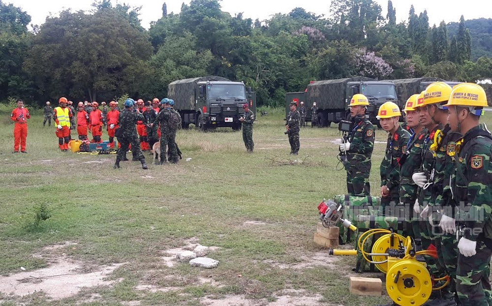 Các lực lượng chuẩn bị thực hiện nhiệm vụ.