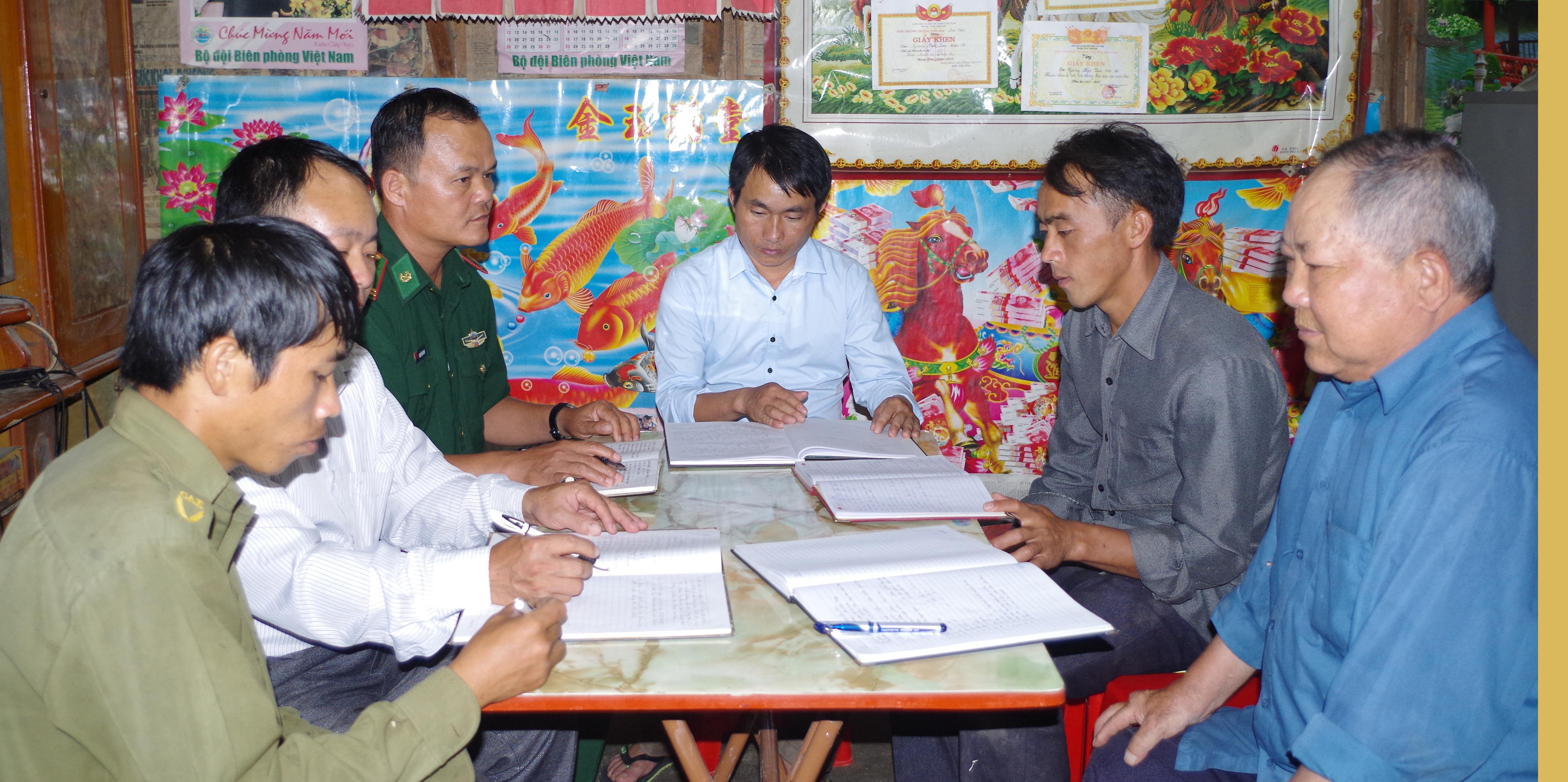 Đưa đảng viên về sinh hoạt ở cơ sở              