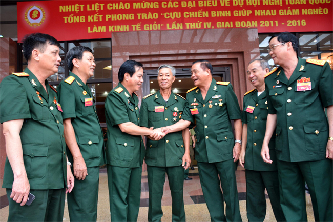 Thương trường thành đạt, nghĩa tình gắn bó  