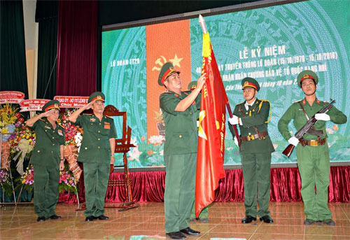 Lữ đoàn Thông tin 29, Quân khu 9 đón nhận Huân chương Bảo vệ Tổ quốc hạng Nhì