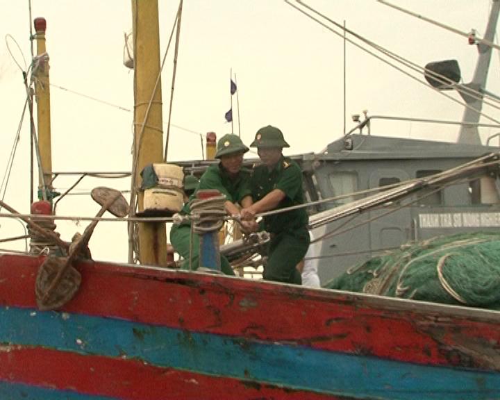 Nỗ lực khắc phục hậu quả mưa lũ, chủ động phòng, chống bão số 7