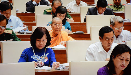 Bỏ tội cung cấp dịch vụ trái phép trên mạng máy tính, mạng viễn thông